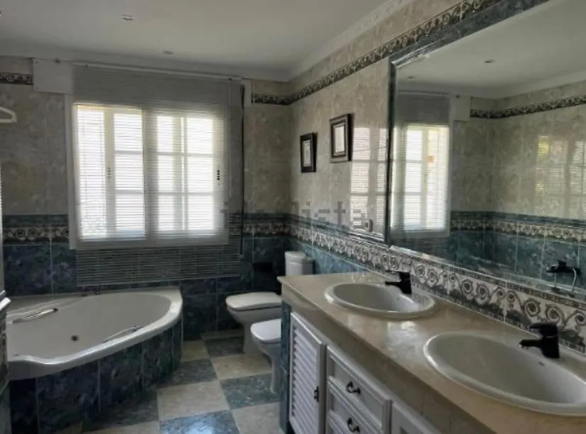 Tatil Evi Family Home With Private Swimming Pool & Garden Marbella